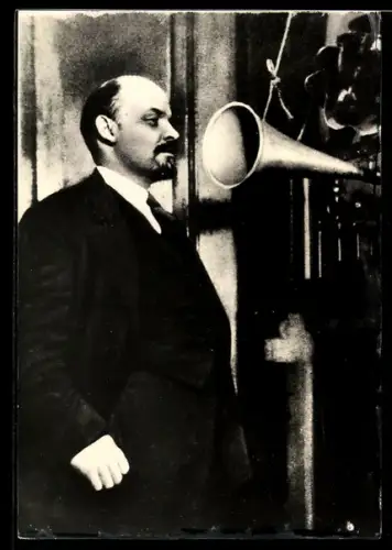 AK Wladimir Iljitsch Lenin pri Nahravani sveho prijevu, 1919