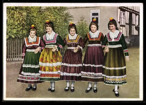 AK Hessenmädchen im Feststaat, Hessische Trachten