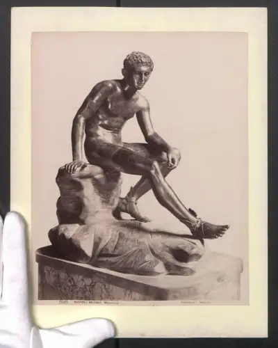 Fotografie G. Sommer, Napoli, Ansicht Napoli, Mercurio im Museo Napoli, Grossformat 24 x 31cm
