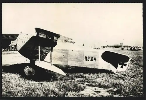 Fotografie 1.WK, Flugzeug Lohner Typ AB Jasta Doppeldecker der k.u.k. Luftfahrtruppen, Kennung 112.04