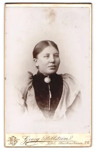 Fotografie Georg Billström, Kiel, Holstenstrasse 22, Portrait einer Frau