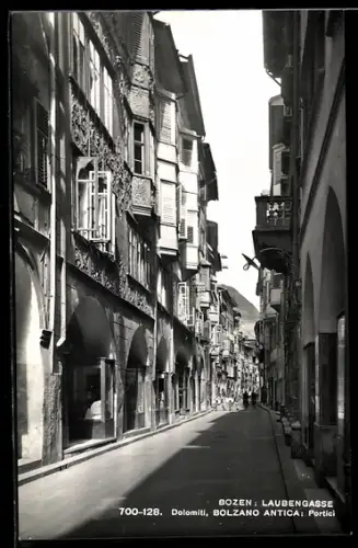 AK Bolzano, Portici
