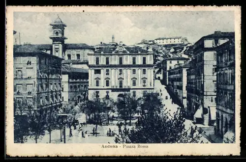 AK Ancona, Piazza Roma animata con edifici storici e persone
