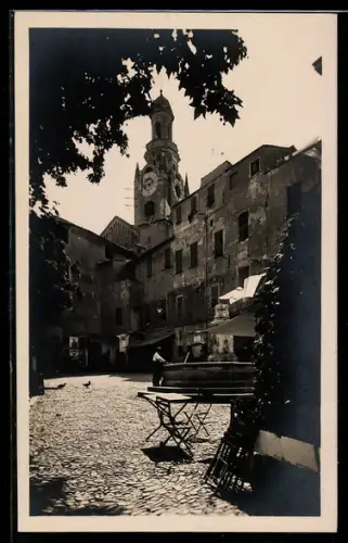 AK S. Remo, Chiesa di S. Siro e piazza con sedie e tavoli nel primo piano