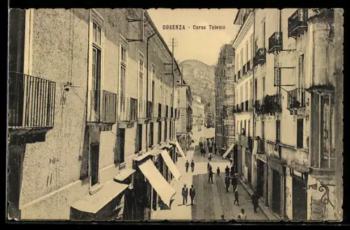 AK Cosenza, Corso Telesio con passanti e edifici storici