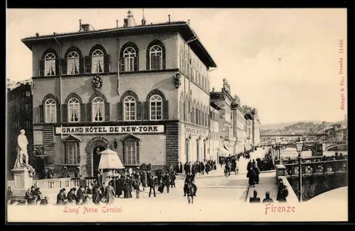 AK Firenze, Lung`Arno Corsini con Grand Hôtel de New York e folla di passanti