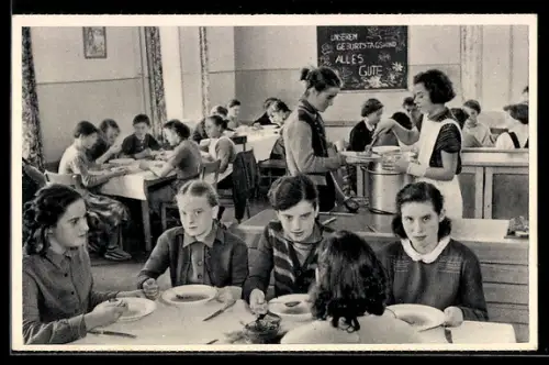 AK Sulzbach-Ischl, Speisesaal im Wiener Jugendhilfswerk u. Kindererholungsheim