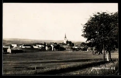 AK Oberneukirchen /O.-Ö., Teilansicht mit Kirche