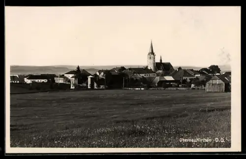 AK Oberneukirchen /O.-Ö., Teilansicht mit Kirche