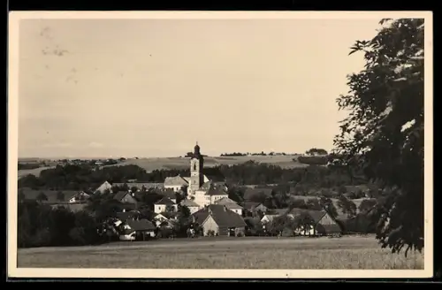 AK St. Lambrechten im Innkreis, Dorfpanorama mit Kirche