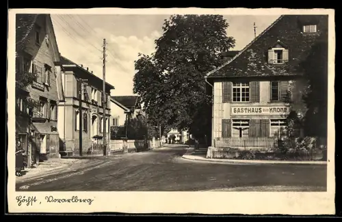 AK Höchst /Vorarlberg, Strassenpartie am Gasthaus zur Krone