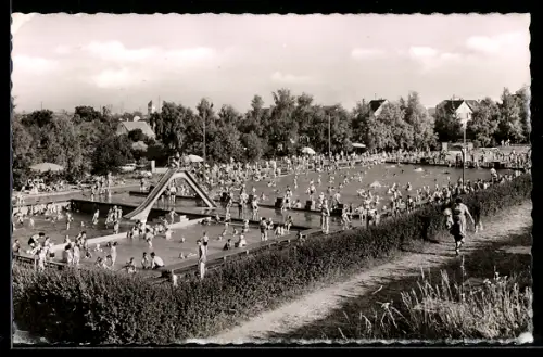 AK Grünstadt a. d. deutschen Weinstrasse, Schwimmbad