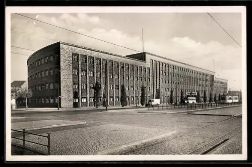 AK Berlin-Charlottenburg, Haus des Rundfunks, Strassenbahn