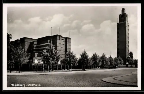 AK Magdeburg, Stadthalle mit Strassenpartie
