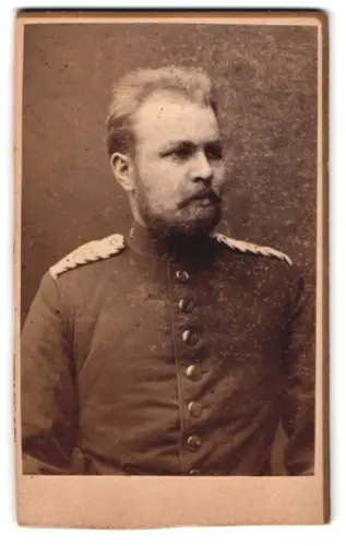 Fotografie H. Kriegsmann, Flensburg, Grosse Strasse 75, Einjährig-Freiwilliger vom Inf.-Regiment Nr. 86 in Uniform