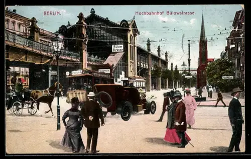 AK Berlin-Schöneberg, Hochbahnhof Bülowstrasse mit Strassenbahn und Passanten