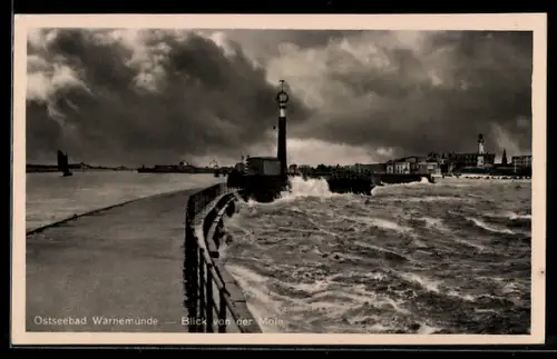 AK Warnemünde, Blick von der Mole