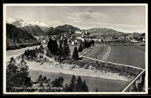 AK Füssen i. bayr. Allgäu, Lechsteg, Ortsansicht, Bergpanorama