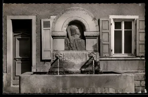 AK Grünstadt / Weinstrasse, Partie am Röhrbrunnen