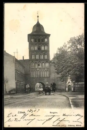 AK Lübeck, Strassenpartie am Burgtor