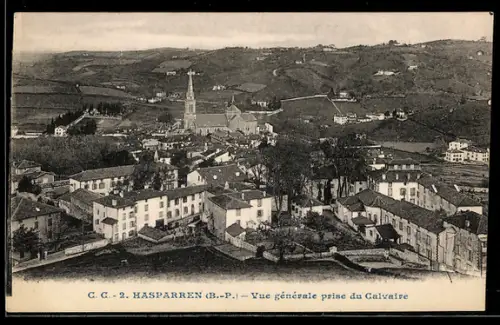 AK Hasparren /B.-P., Vue générale prise du Calvaire