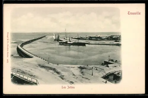 AK Trouville, Les Jetées