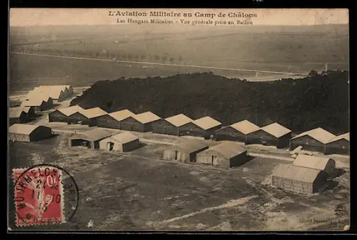 AK Camp de Châlons, Les Hangars Militaires, Vue générale prise en Ballon