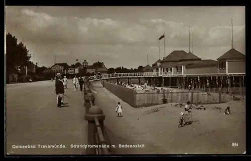 AK Travemünde, Strand-Promenade mit Badeanstalt