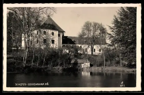 AK Eggendorf /O.Ö., Schloss, Ansicht vom Wasser