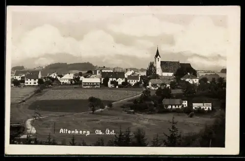 AK Altenberg /Ob. Öst., Ortspanorama mit Kirche aus der Vogelschau