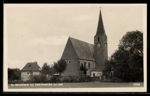 AK St. Georgen bei Obernberg, Ortspartie mit Kirche