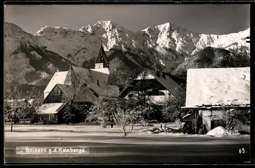 AK Goisern, Kirche gegen die Kalmberge im Winter