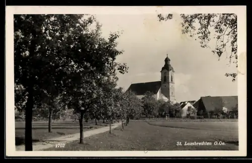 AK St. Lambrechten /O.-Oe., Ortspartie mit Kirche