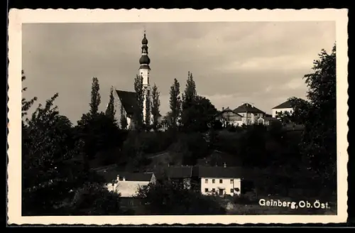 AK Geinberg /Ob.-Öst., Ortspartie mit Kirche