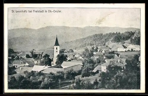 AK St. Leonhard bei Freistadt, Teilansicht mit Kirche