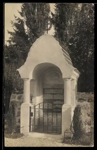 AK Weilbach, Wegkapelle mit Widmung für die Gefallenen des Weltkrieges 1914-1918