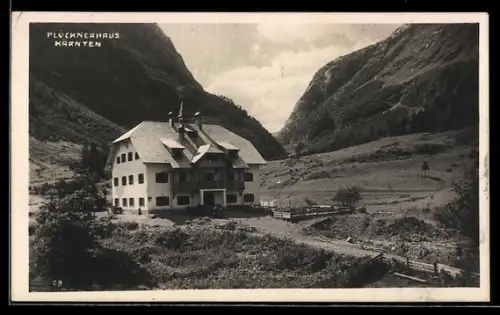 AK Plöcknerhaus /Kärnten, Blick auf die Berghütte