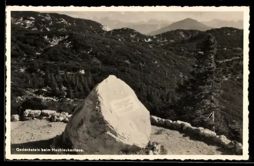 AK Hochleckenhaus, Gedenkstein für die gefallenen Bergsteiger