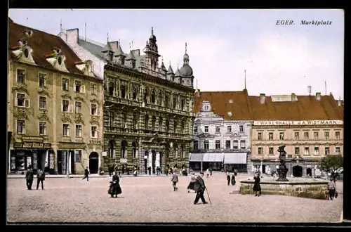 AK Eger, Marktplatz mit Brunnen und Leuten