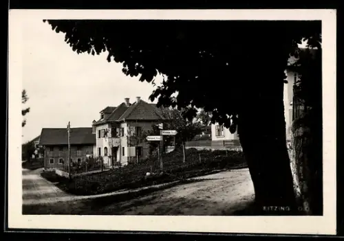 AK Eitzing /O.Ö., Wegweiser nach Wippenham und Mehrnbach