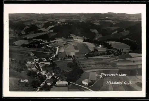AK Königswiesen /O.-D., Mönchdorf, Fliegeraufnahme des Ortes