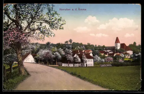 AK Kematen a. d. Krems, Strassenpartie mit Kirche