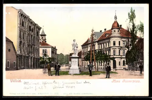 AK Villach, Hans Gasserplatz, Passanten und Denkmal