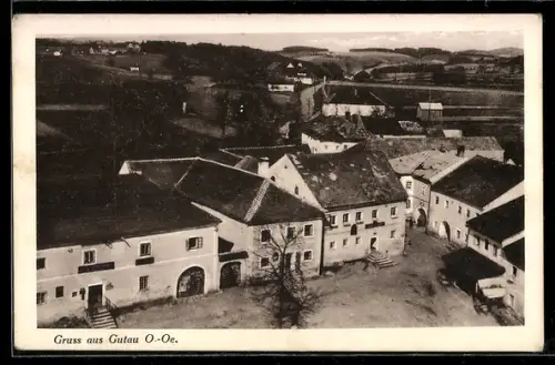 AK Gutau /O.-Oe., Strassenpartie mit Gasthaus