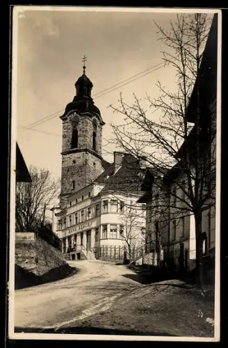 AK Lambrechten im Innkreis, Geschäft von Hans Desch und Kirche