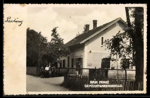 Foto-AK Pasching, Franz Hain Gemischtwarenhandlung