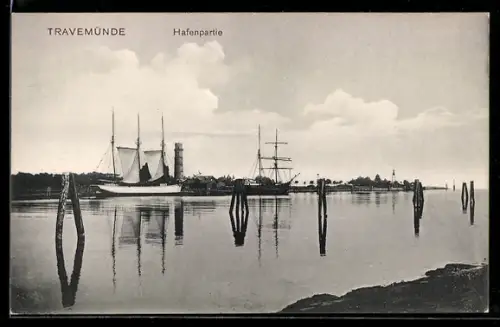 AK Travemünde, Hafenpartie mit Segelschiffen