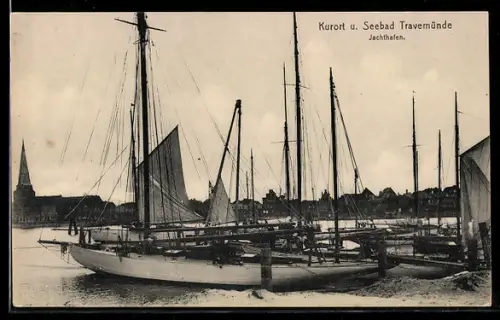 AK Travemünde, Jachthafen mit Ortspanorama