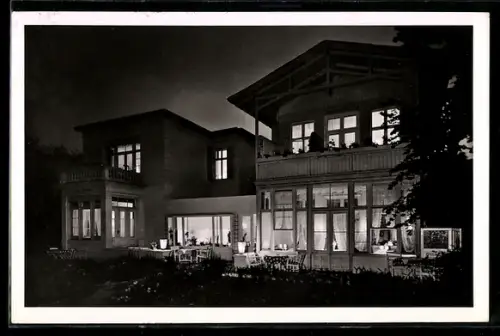 AK Travemünde, Hotel-Pension Sonnenklause G. Paeprer, Nachtaufnahme