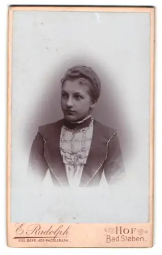 Fotografie E. Rudolph, Hof, Lorenz-Str. 3, Porträt einer jungen Frau